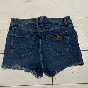 Wrangler women’s cut off jean shorts size 7 worn once!